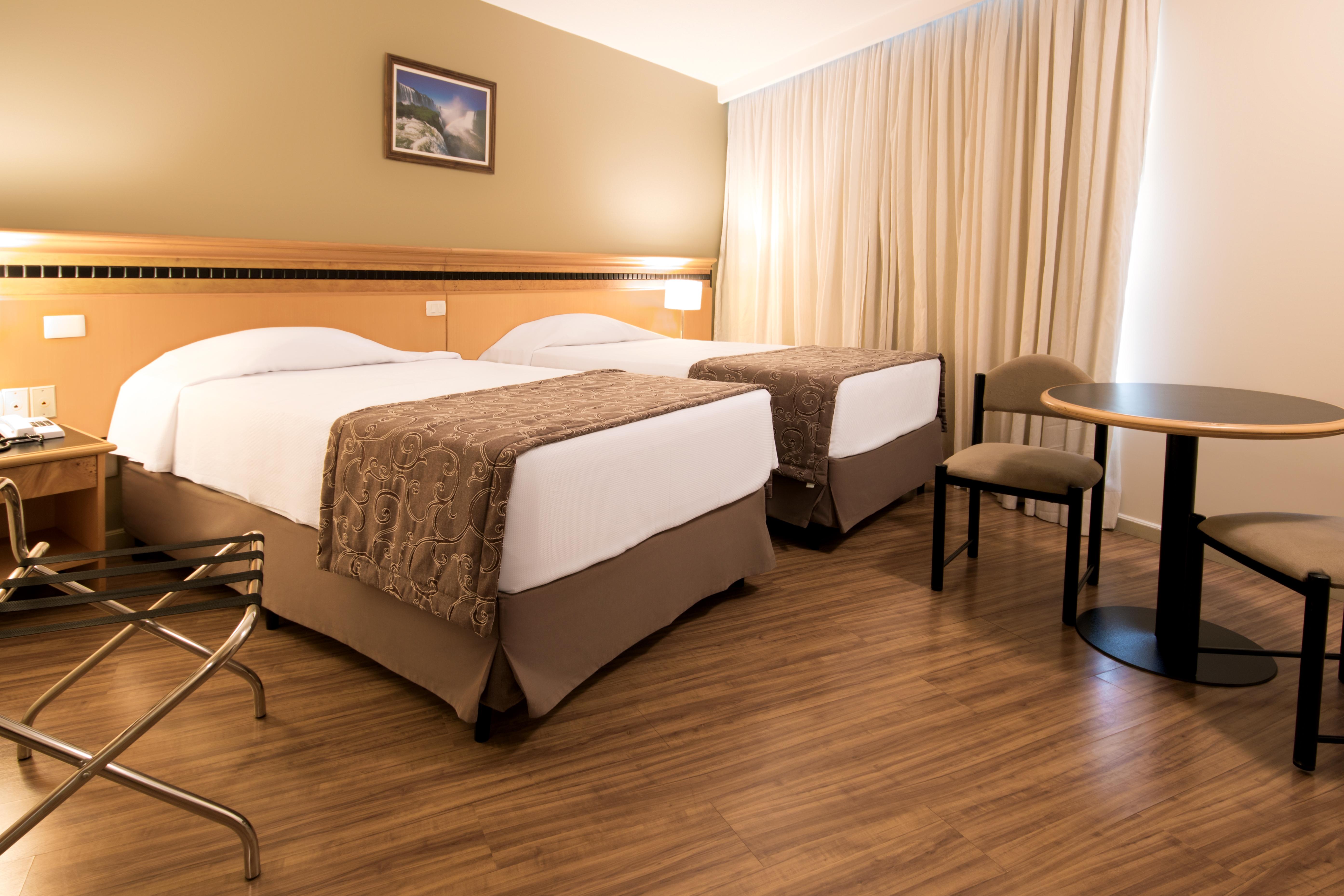 Hotel Golden Park Internacional Foz & Convencoes By Nacional Inn Фос-ду-Игуасу Экстерьер фото