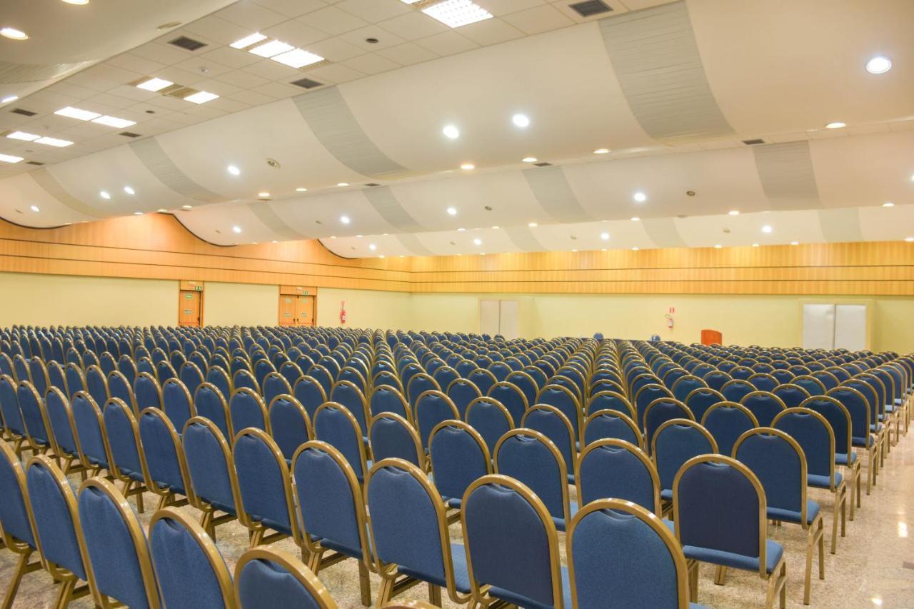 Hotel Golden Park Internacional Foz & Convencoes By Nacional Inn Фос-ду-Игуасу Экстерьер фото
